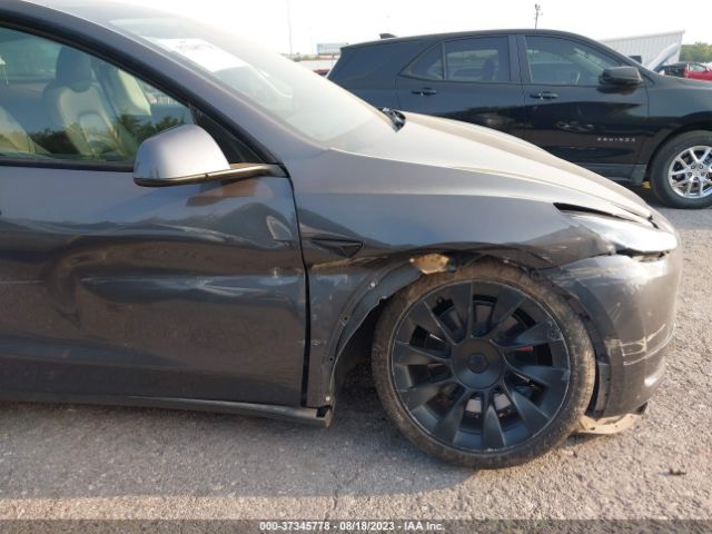 5YJYGDEE8MF141142 Tesla Model Y Long Range