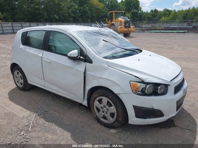 Chevrolet SONIC LS 2016 1G1JA6SH0G4115636 Image 1