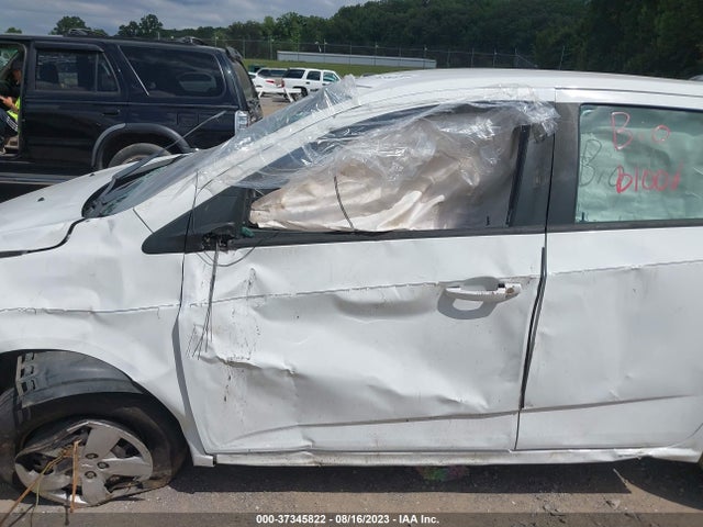 Chevrolet SONIC LS 2016 1G1JA6SH0G4115636 Image 11