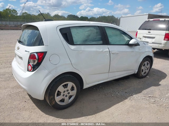 Chevrolet SONIC LS 2016 1G1JA6SH0G4115636 Image 4
