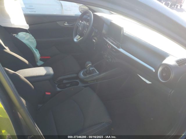 3KPF24AD7ME319521 KIA Forte Lxs