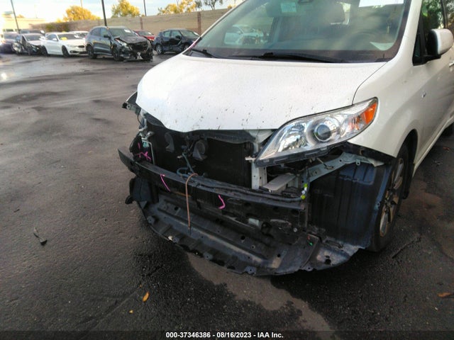 Toyota SIENNA XLE 2018 5TDDZ3DC3JS189092 Image 13