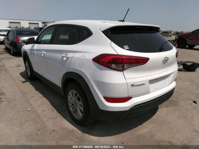 KM8J23A4XHU438123 Hyundai TUCSON SE