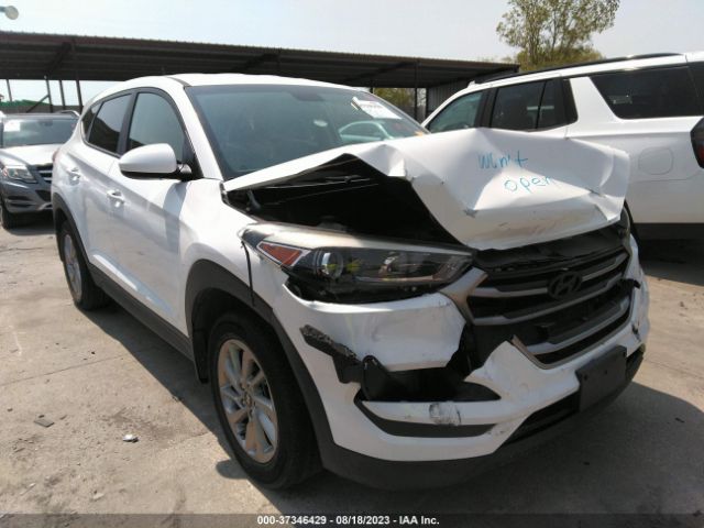 KM8J23A4XHU438123 Hyundai TUCSON SE