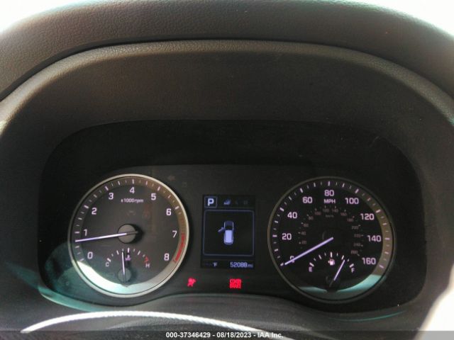 KM8J23A4XHU438123 Hyundai TUCSON SE