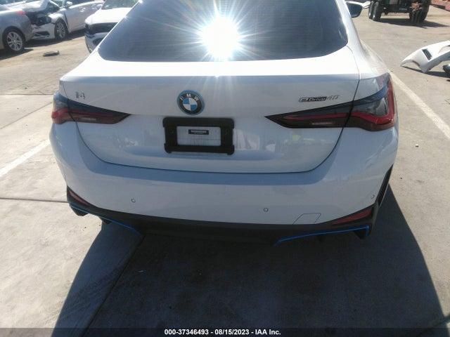 2022 BMW i4, VIN: WBY73AW08NFN05015