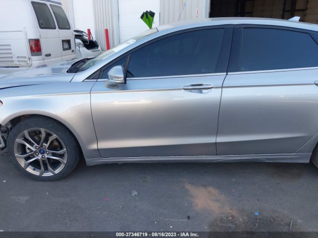 3FA6P0CD5LR130886 Ford FUSION SEL