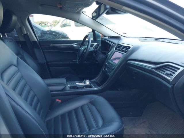 3FA6P0CD5LR130886 Ford FUSION SEL