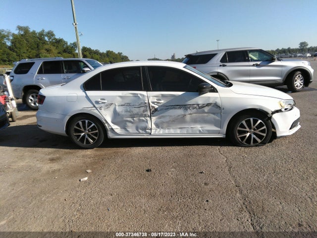3VWD67AJ4GM291817 Volkswagen Jetta Sedan 1.4t Se