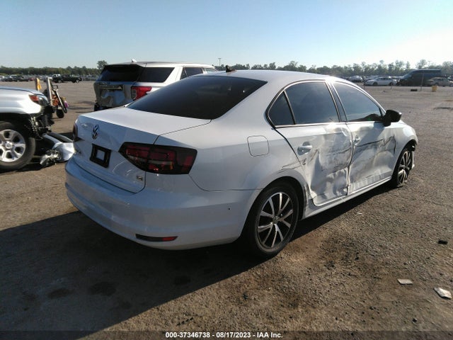 3VWD67AJ4GM291817 Volkswagen Jetta Sedan 1.4t Se
