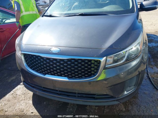 KNDMB5C13F6048854 KIA SEDONA LX