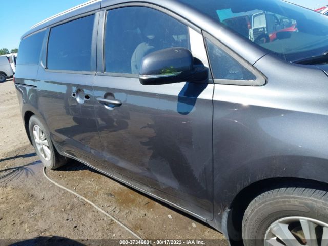 KNDMB5C13F6048854 KIA SEDONA LX
