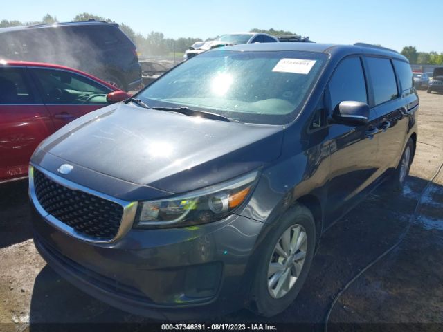 KNDMB5C13F6048854 KIA SEDONA LX