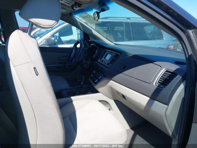 KNDMB5C13F6048854 KIA SEDONA LX