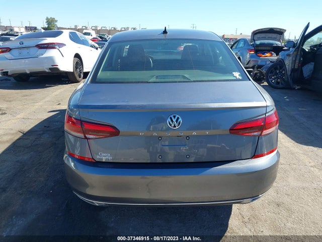 1VWAA7A32MC014261 Volkswagen Passat 2.0t S