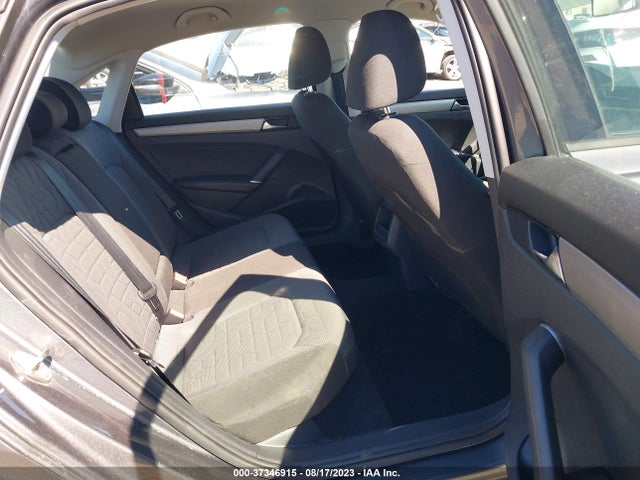 1VWAA7A32MC014261 Volkswagen Passat 2.0t S