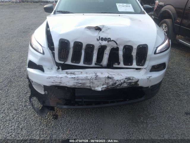 1C4PJMABXHW583673 Jeep Cherokee Altitude