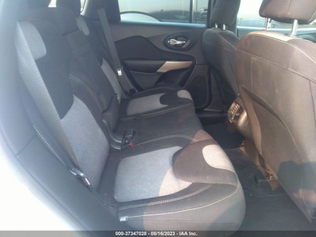 1C4PJMABXHW583673 Jeep Cherokee Altitude