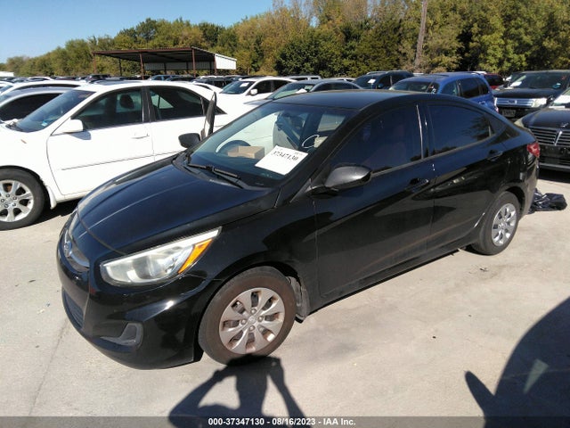 Hyundai ACCENT SE 2017 KMHCT4AE2HU288755 Image 2