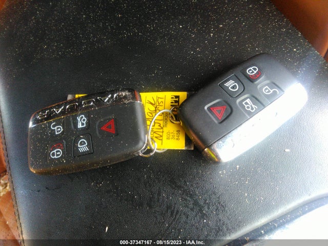 2018 JAGUAR XJ SAJWA2GE7JMW13751 Photo 10