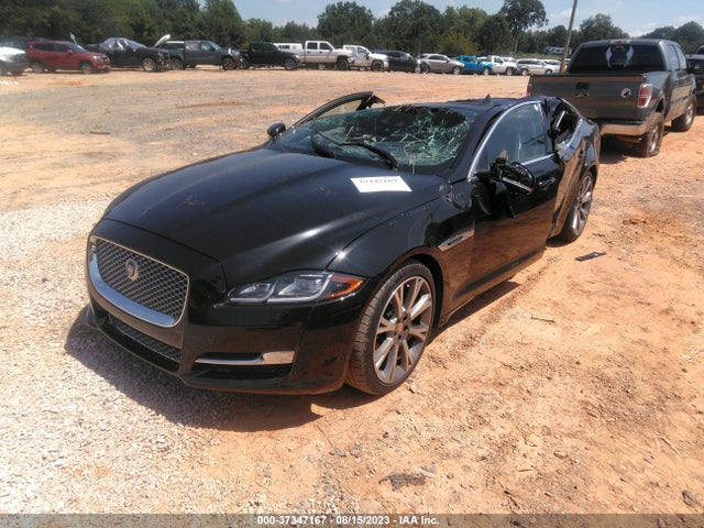 2018 JAGUAR XJ SAJWA2GE7JMW13751 Photo 1