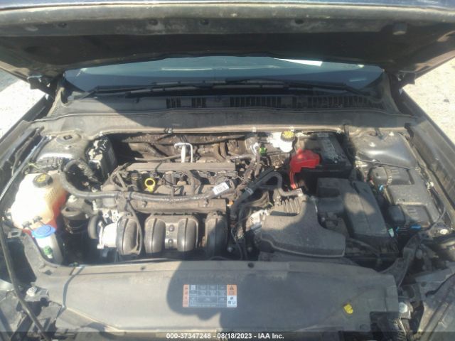 3FA6P0H74HR227233 Ford FUSION SE