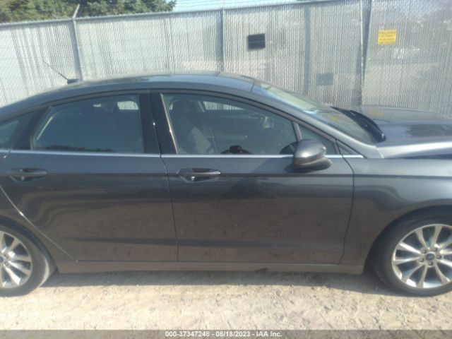 3FA6P0H74HR227233 Ford FUSION SE