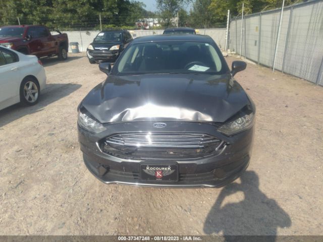 3FA6P0H74HR227233 Ford FUSION SE