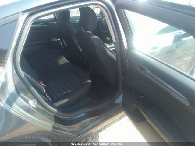 3FA6P0H74HR227233 Ford FUSION SE