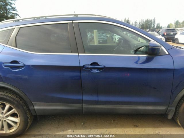 JN1BJ1CP3HW009467 Nissan Rogue Sport Sv