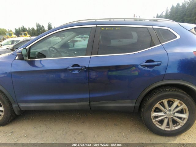 JN1BJ1CP3HW009467 Nissan Rogue Sport Sv