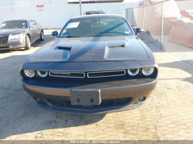 2C3CDZAG6JH219967 Dodge Challenger Sxt Plus