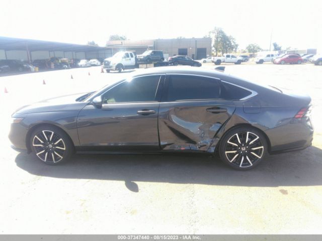 1HGCY2F8XPA051963 Honda Accord Hybrid Touring