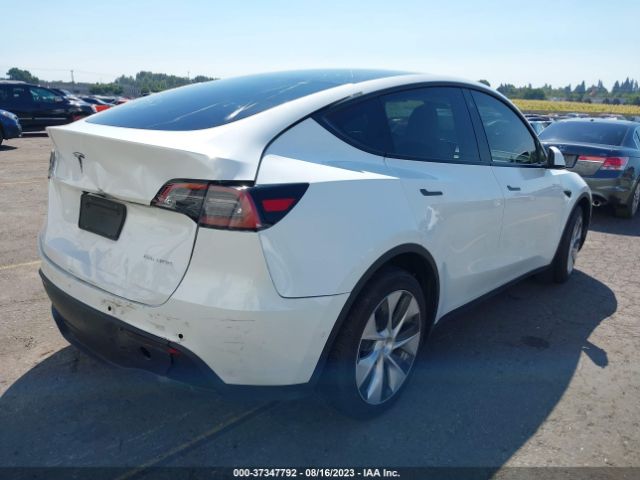 7SAYGDEE8NF354113 Tesla Model Y Long Range