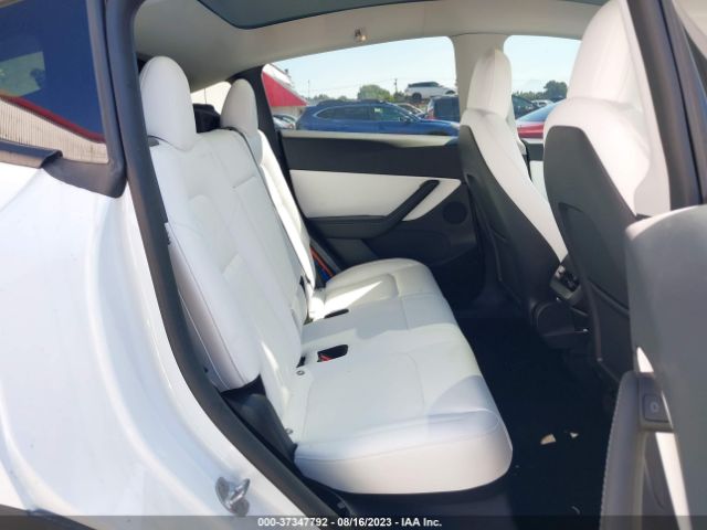 7SAYGDEE8NF354113 Tesla Model Y Long Range