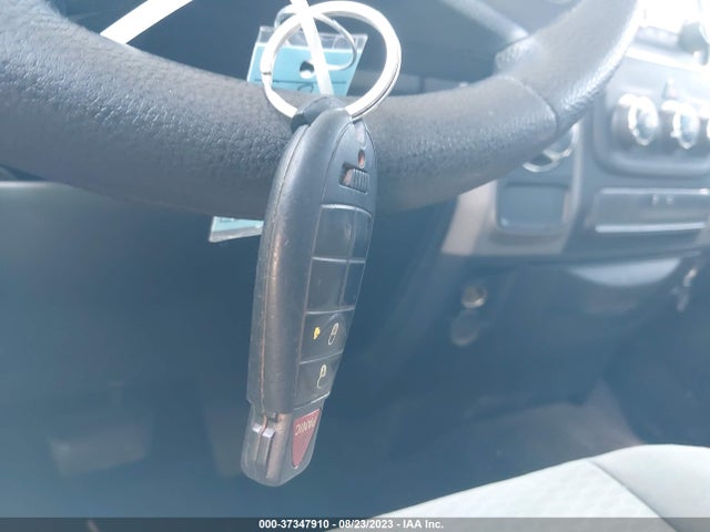 2014 RAM 1500 EXPRESS VIN: 1C6RR6KT0ES440682
