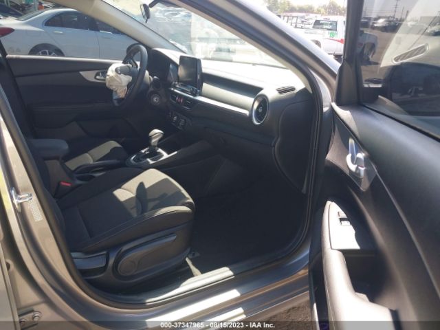 3KPF24AD4PE505554 KIA Forte Lxs