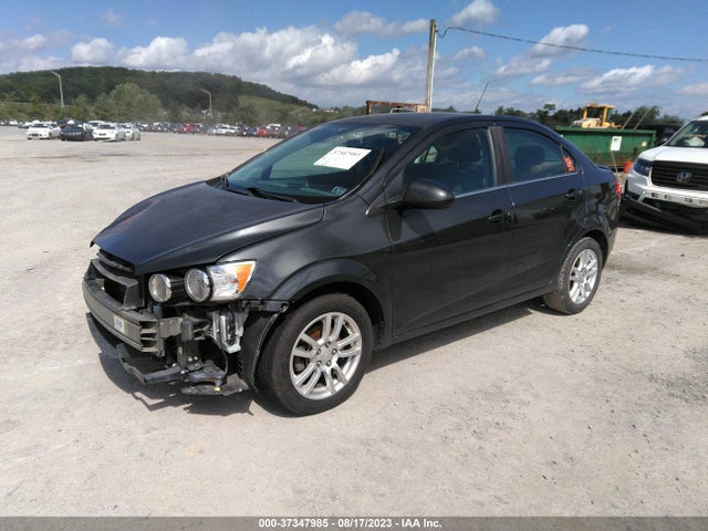 Chevrolet SONIC LT 2015 1G1JC5SH4F4177771 Image 2
