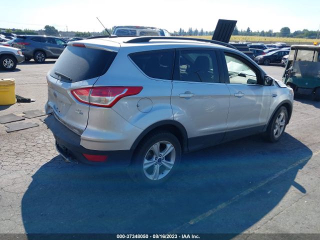 1FMCU9GX2FUA79841 Ford ESCAPE SE