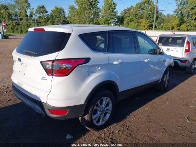 1FMCU9GD2HUB98613 Ford ESCAPE SE