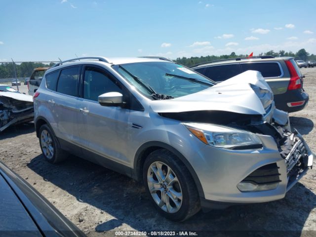 1FMCU0JX4GUB88677 Ford Escape Titanium