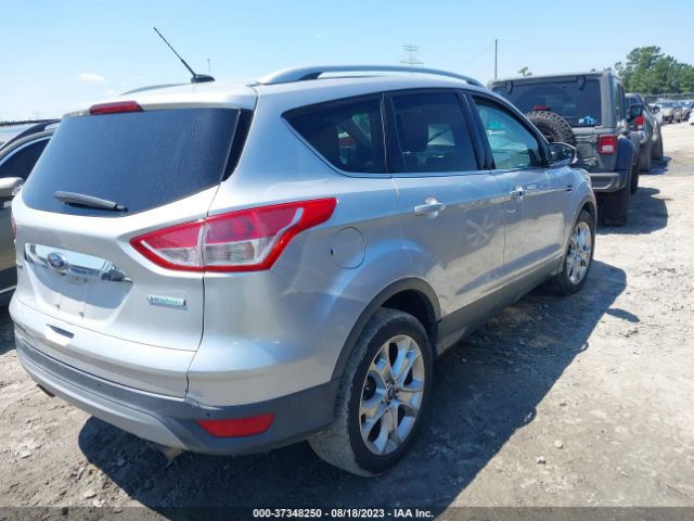 1FMCU0JX4GUB88677 Ford Escape Titanium
