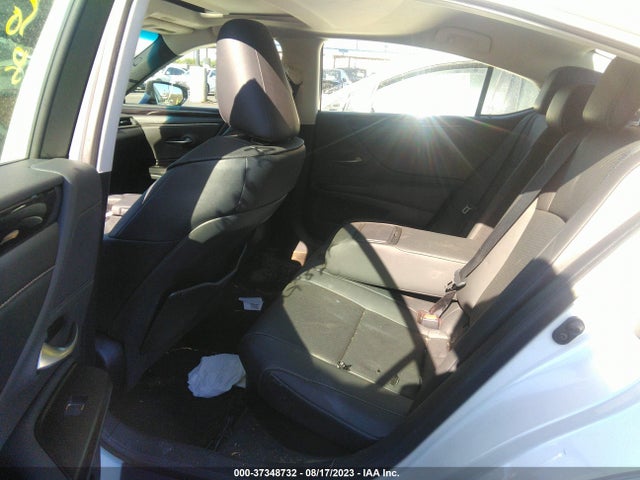 58ADA1C10MU002701 Lexus Es Es 300h