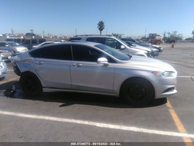 3FA6P0H78GR317211 Ford FUSION SE