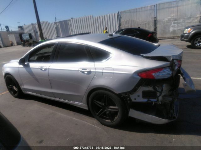 3FA6P0H78GR317211 Ford FUSION SE