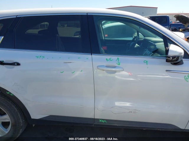 Продажа на аукционе авто 2022 Kia Sorento Lx, vin: 5XYRG4LC3NG082601, номер лота: 37348937