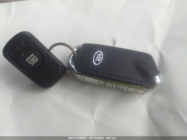 KNAE25LA1K6042630 KIA Stinger Premium
