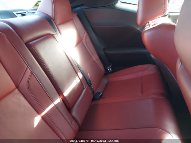 2C3CDZGG3JH138030 Dodge Challenger Gt
