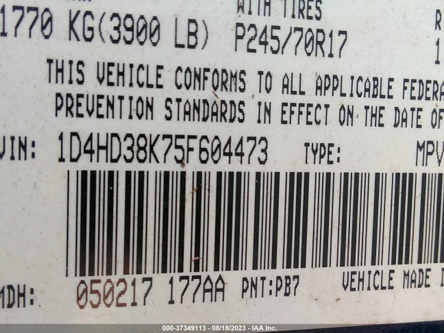 2005 DODGE DURANGO SXT VIN: 1D4HD38K75F604473