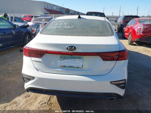 3KPF24AD9ME267518 KIA Forte Lxs